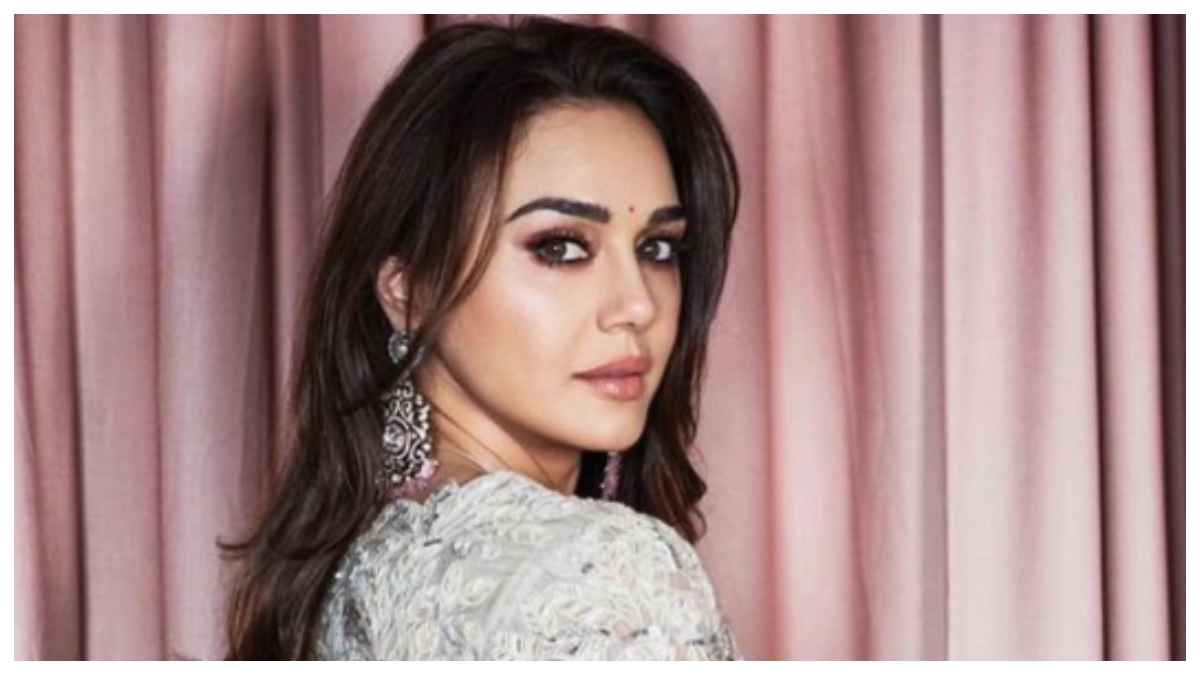 फिल्म इंडस्ट्री में आने के बाद Preity Zinta ने नहीं बदला अपना नेम, एक्ट्रेस ने खुद किया असली नाम का खुलासा