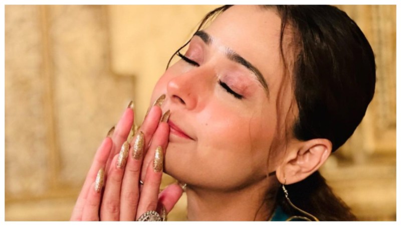 Sara Khan