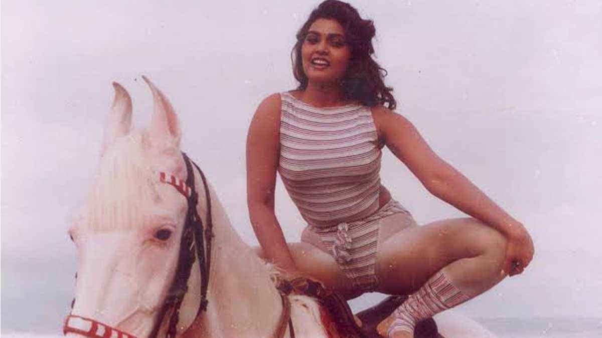 Silk Smitha Birth Anniversary: 10 साल में 360 फिल्में, 36 की उम्र में सुसाइड; अपने दौर की सबसे बोल्ड एक्ट्रेस थीं सिल्क स्मिता