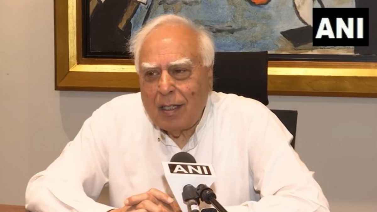 धारा 370 पर फैसला दिल तोड़ने वाला... सुप्रीम कोर्ट के ऐतिहासिक फैसले के बाद कपिल सिब्बल ने ऐसा क्यों कहा?