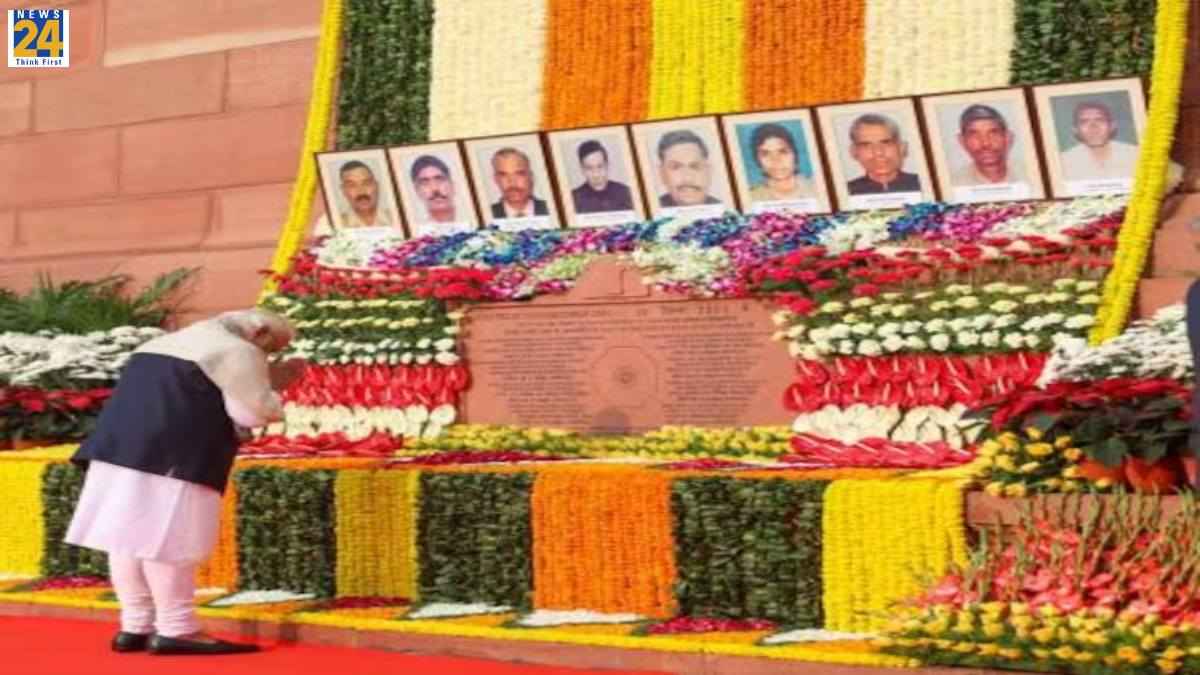 संसद पर हुए हमले की 22वीं बरसी आज, राष्ट्रपति मुर्मू, पीएम मोदी समेत अन्य नेताओं ने दी श्रद्धांजलि