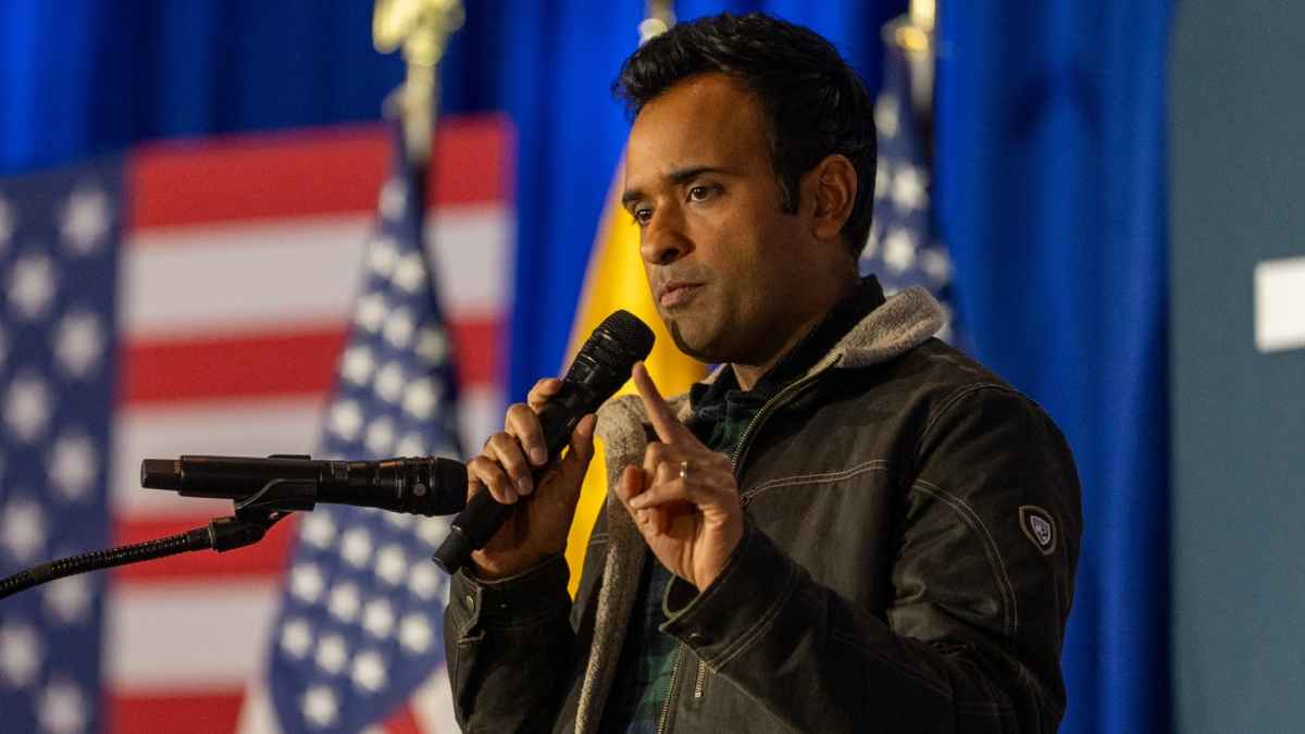 America: विवेक रामास्वामी ने क्यों कही FBI को बंद कर देने की बात? अमेरिका में राष्ट्रपति पद के हैं उम्मीदवार