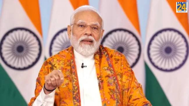 Vikas Bharat Sankalp Yatra,banner, Tricolor, pune News, mumbai News, PM Modi