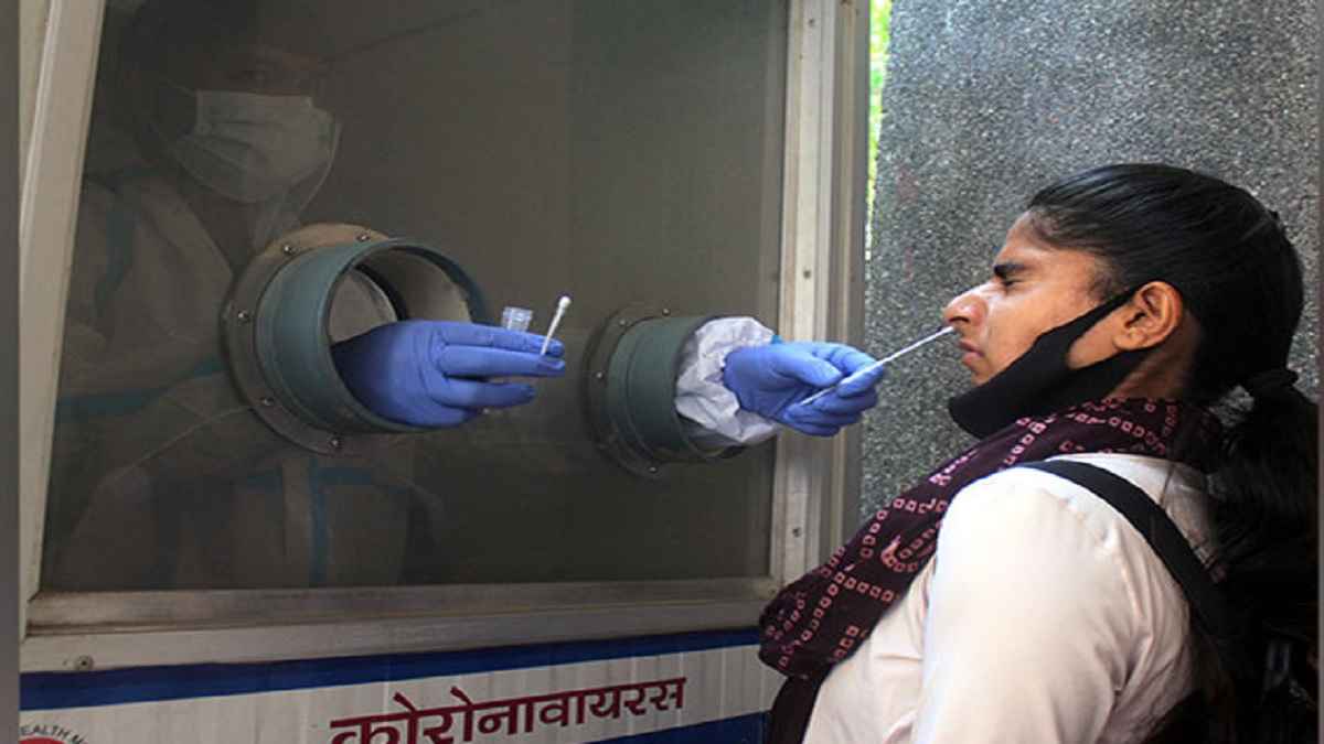 Coronavirus: देश में कोरोना ने निगली 6 लोगों की जिंदगी, कोविड के एक्टिव केस 4 हजार के पार
