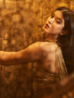 Shanaya Kapoor shares photos in golden dress