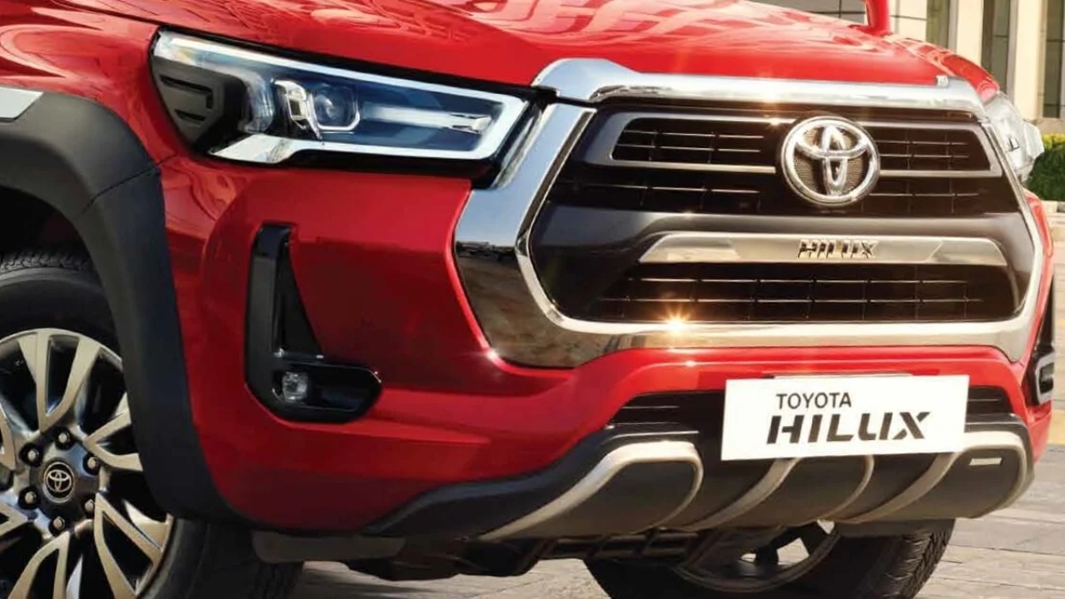 Toyota Hilux pickup truck know available with mild hybrid know price features full details, Toyota cars, Toyota Hilux Mild Hybrid, auto news