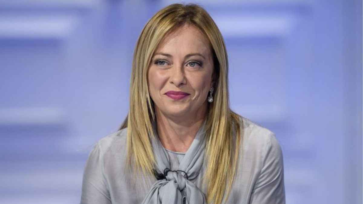 Giorgia Meloni को क्यों कहा जा रहा Man of the Year? जिस पर पैदा हुआ विवाद
