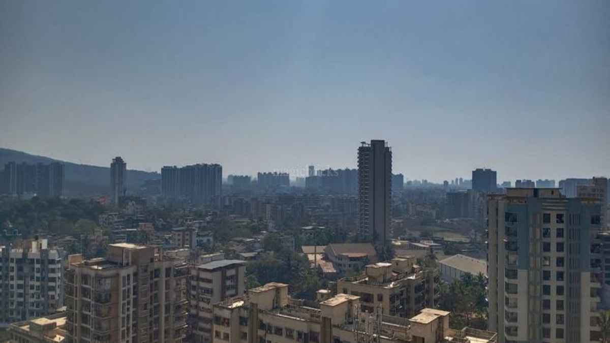 मुंबई से सटे मीरा -भायंदर के राजनीतिक पार्टियों के 45 दफ्तर अवैध, जिनमें शिवसेना शिंदे के 14 कार्यालय
