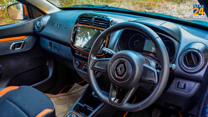 Cars under 5 lakhs Renault Kwid Monthly Sales Renault cars petrol cars Renault Kwid price Maruti Alto K10  Maruti S-Presso