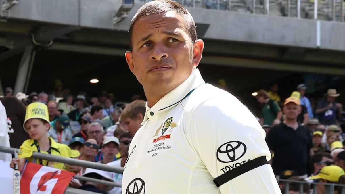 Usman Khawaja wearing black band australia vs pakistan 1st test match