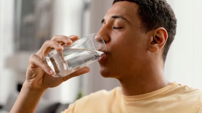 drinking water after meal