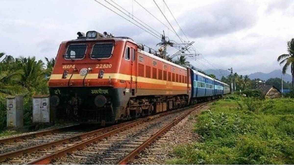 Railway में नौकरी का मौका, 9 हजार पदों पर वैकेंसी निकली, जान लें आवेदन की तारीख और प्रक्रिया