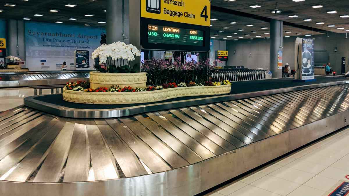 Airport conveyor belt