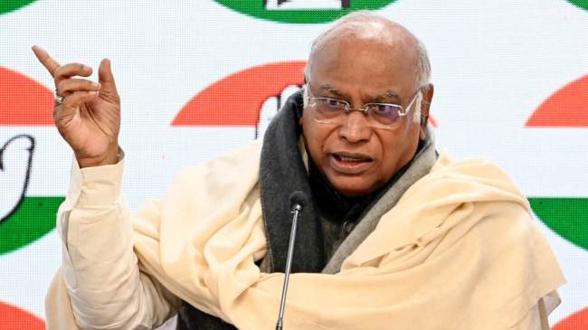 Congress President Mallikarjun Kharge Congress President Mallikarjun Kharge addressing a press conference