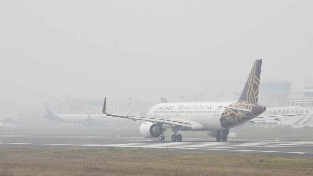 DGCA issues SOP for Airlines cancel flights delayed beyond 3 hours whatsapp passengers