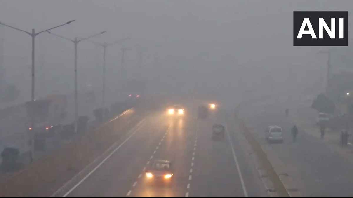 Today Weather Forecast: दिल्ली-NCR समेत 5 राज्यों में बारिश का अलर्ट, जानें आज कैसा रहेगा मौसम?