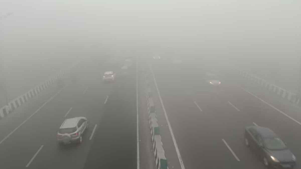 IMD Weather Update: दिल्ली-NCR में कोहरा, 10 राज्यों में बारिश-बर्फबारी का अलर्ट, आज कैसा रहेगा मौसम?