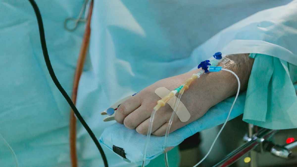 'गंदी डिमांड' पर पत्नी ने दांतों से ऐसी जगह काटा, अधमरे हाल में पति दाखिल है अस्पताल में