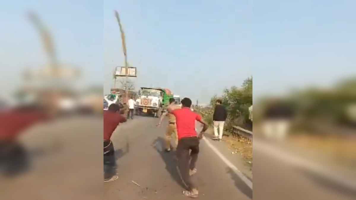 Hit and Run Law: प्रदर्शन कर ट्रक ड्राइवर हुए उग्र, मुबंई में पुलिसकर्मी के पीछे डंडा लेकर दौड़े, Video