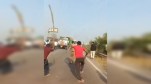 Mumbai Truck Driver beat Police Protest Video