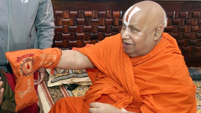 Rambhadracharya says Lord shri Ram vegetarian in Sunderkand, replied Jitendra Awhad comment