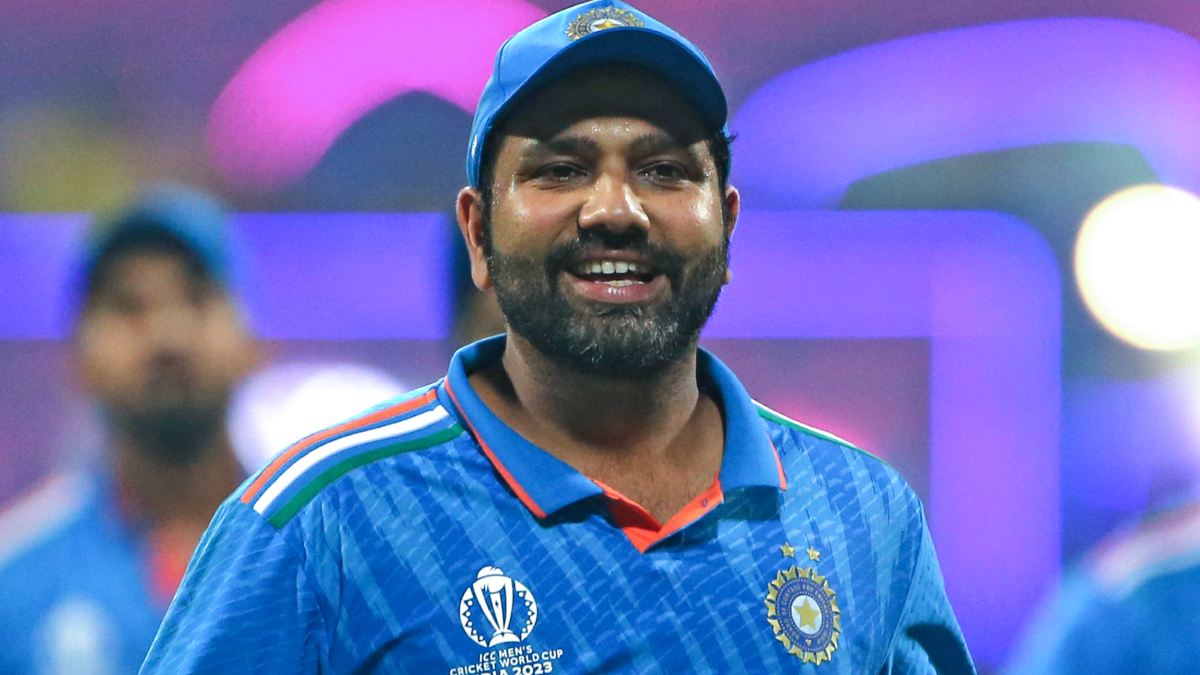 Rohit Sharma sent special note to Indore traffic dancing cop ranjeet singh