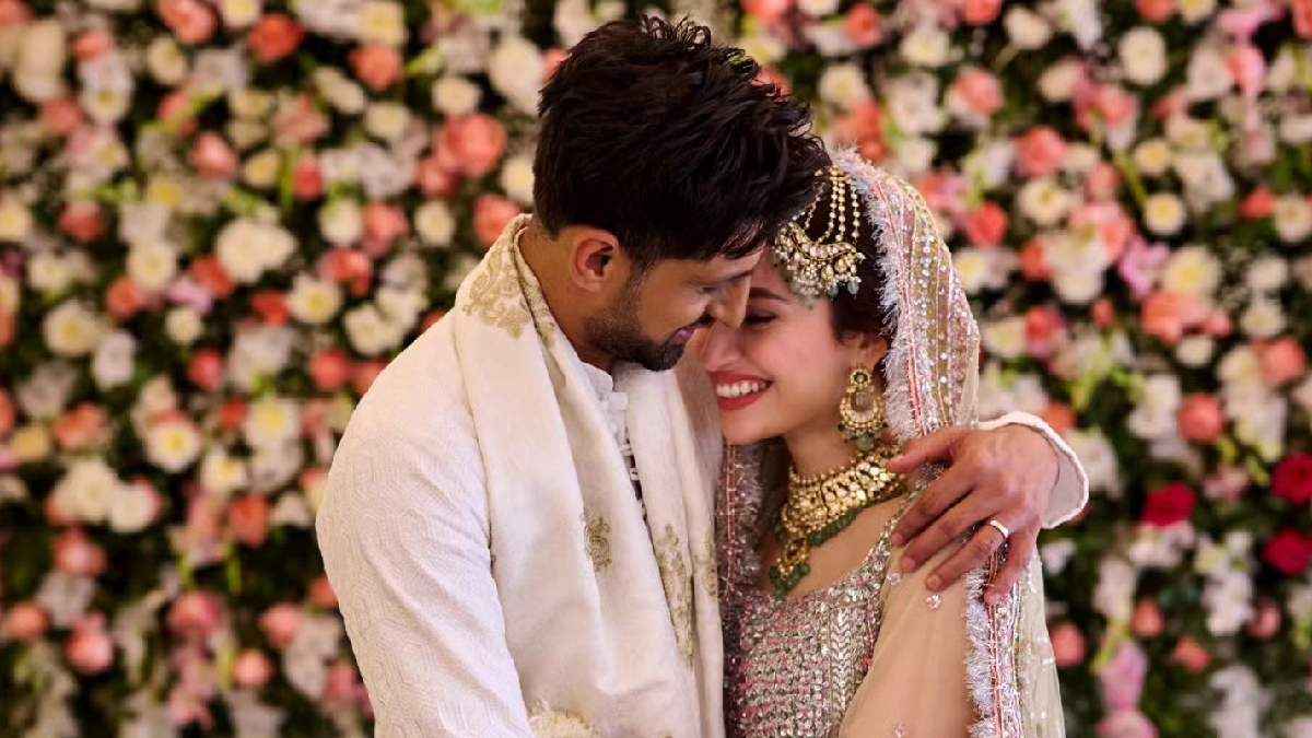 Shoaib Malik और Sana Javed का कब से चल रहा अफेयर? एक्ट्रेस के एक्स हस्बैंड से भी निकला कनेक्शन