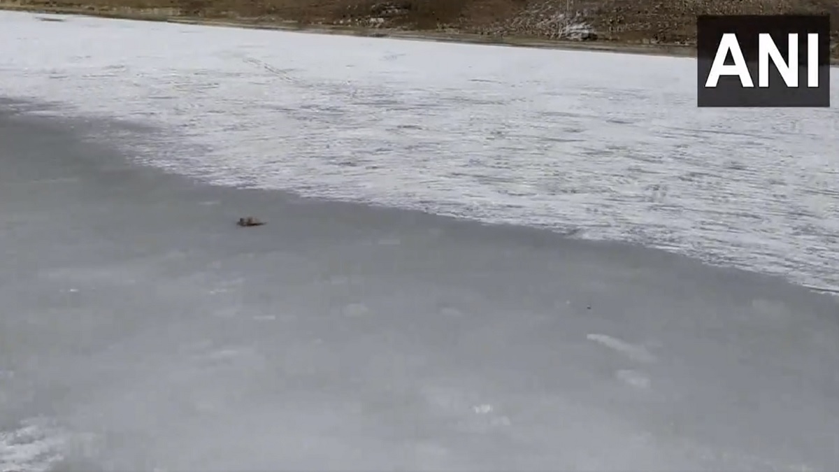 Lake freezes in Sissu of Lahaul Spiti