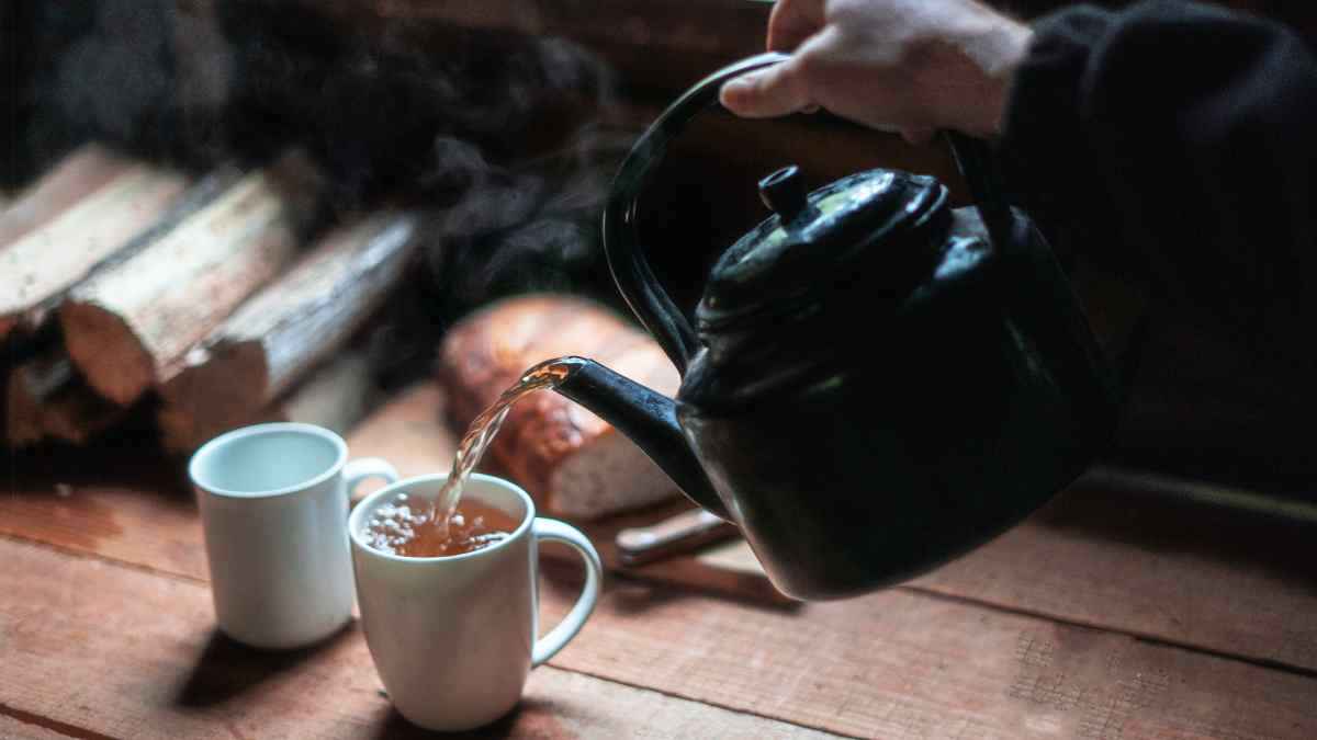 tea kettle