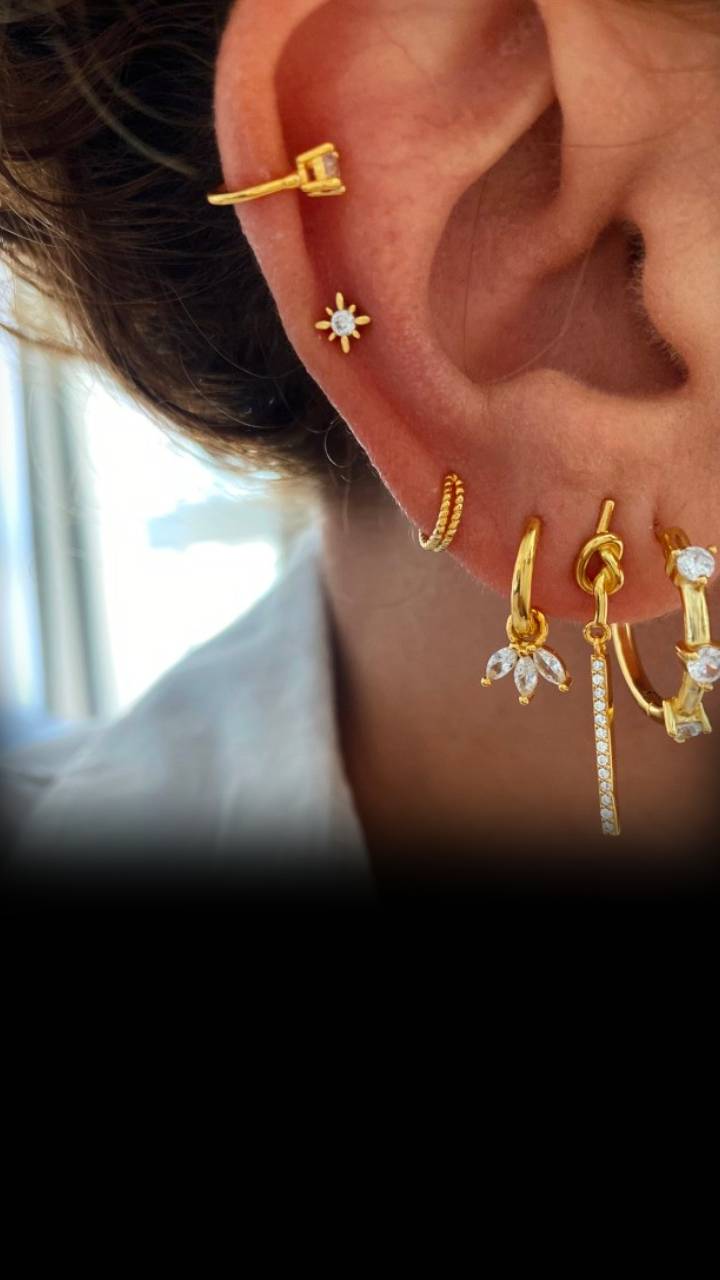 Dreaming in HIndi Hoop Earrings – Athousandjoysjewelry