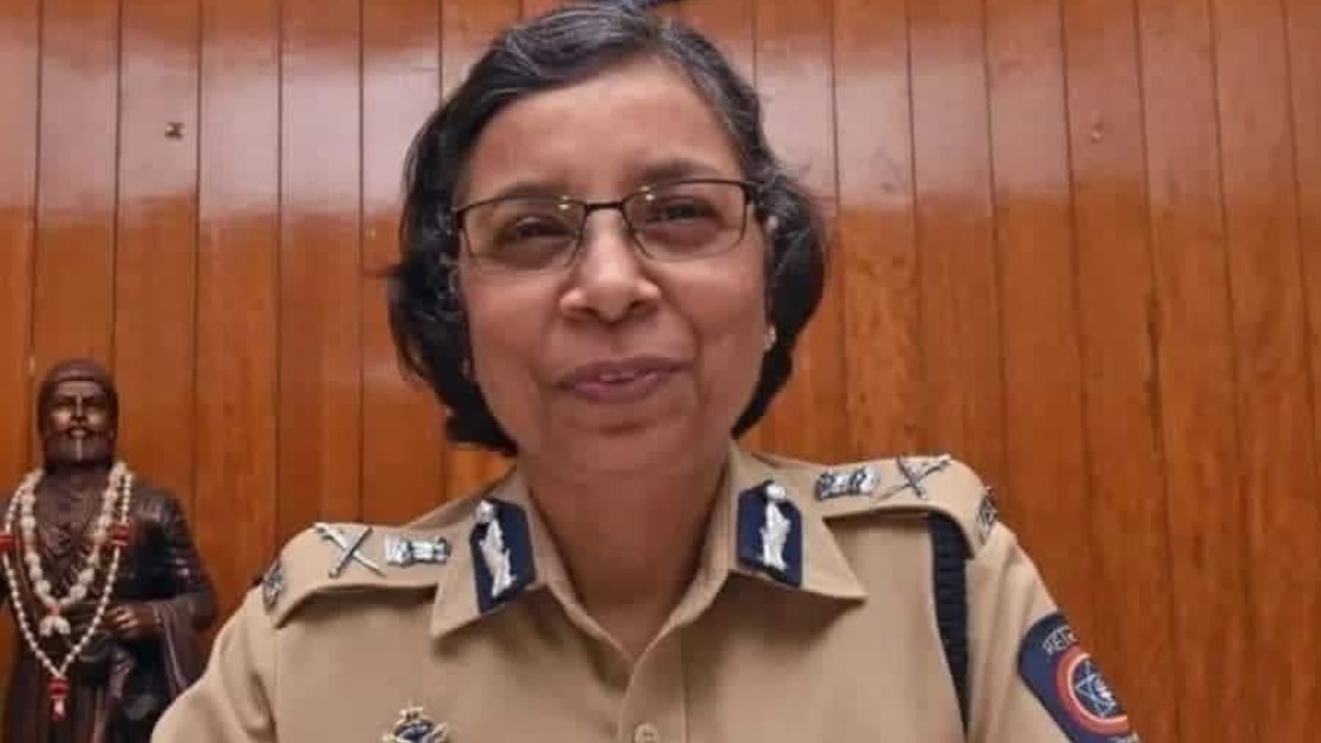Who is Rashmi Shukla, became first woman DGP of Maharashtra Police