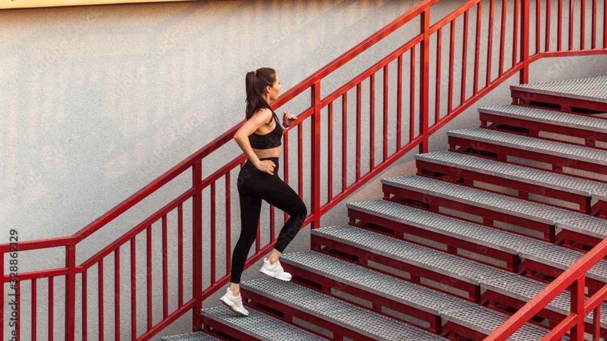 क्या सीढ़ियां चढ़ने से कम होता है वजन, क्या कहते हैं एक्सपर्ट