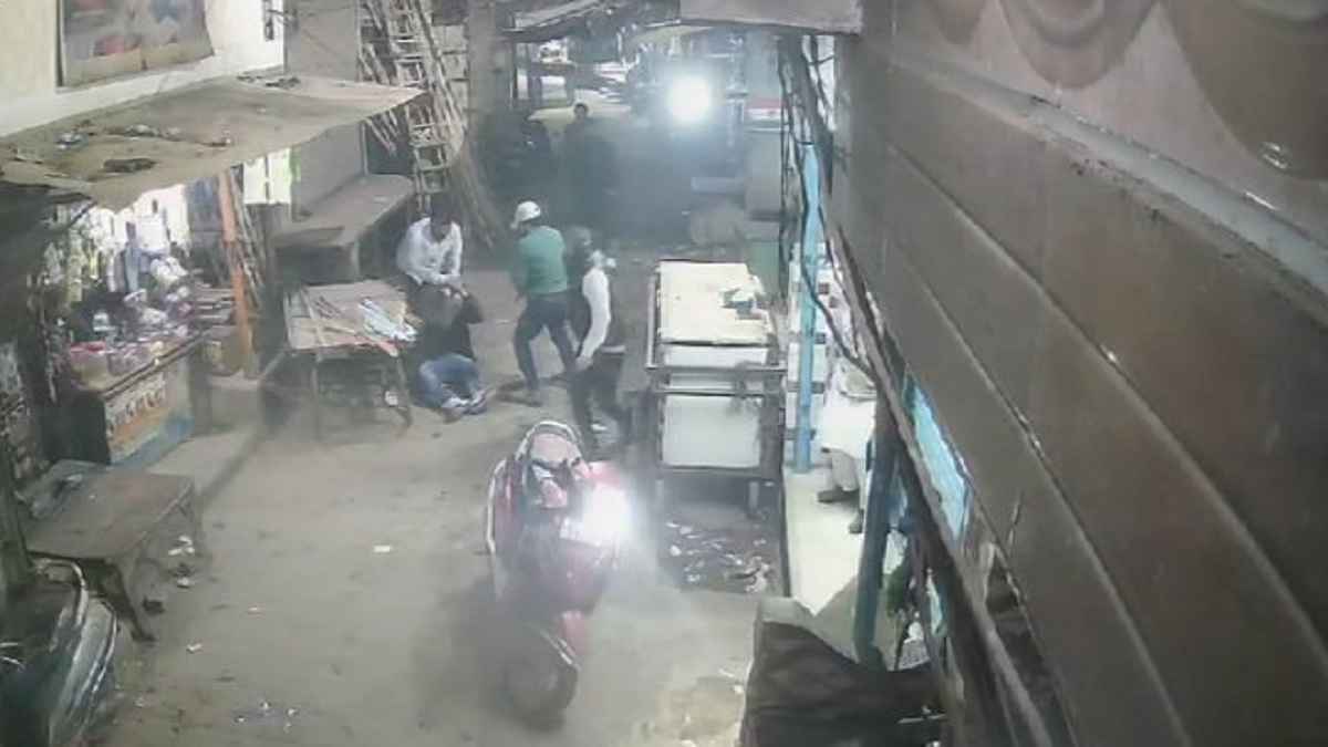 youth slit throat and shot in delhi