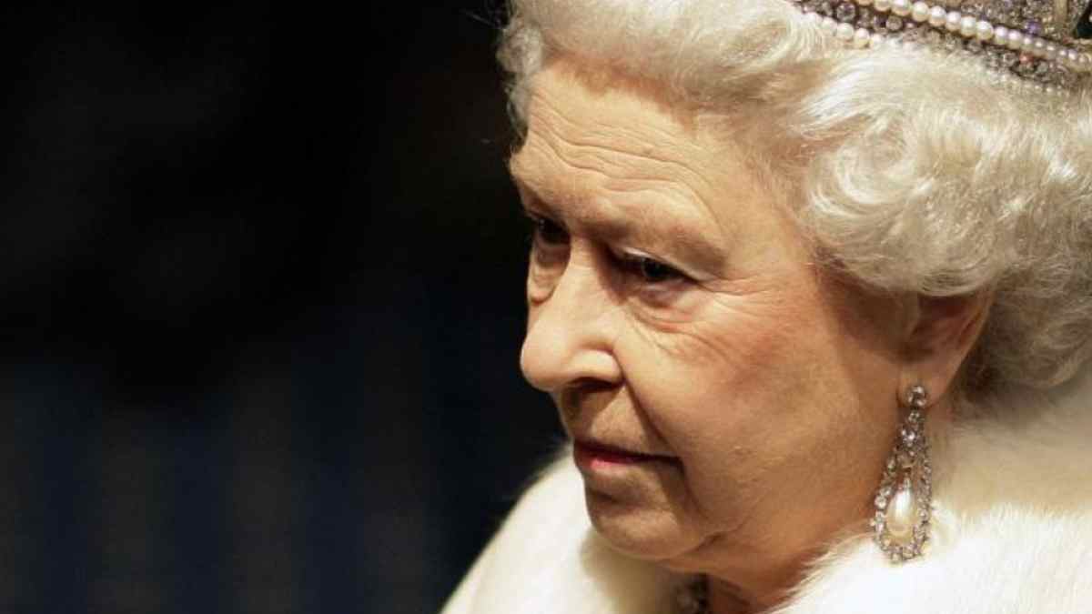 man who claimed to be selling Queen Elizabeth II’s walking stick