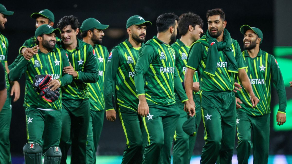 pakistan team troll social media moye moye