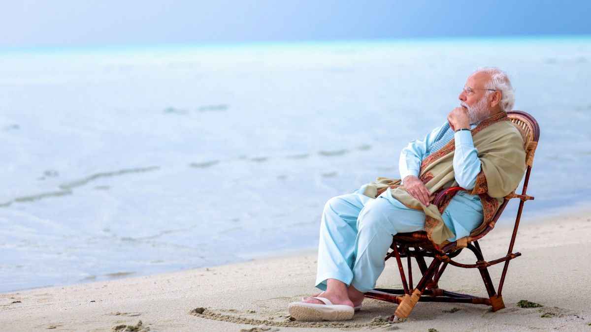 PM Modi के Lakshadweep दौरे से क्यों तिलमिलाया Maldives? भारत के खिलाफ सोशल मीडिया पर मंत्री कर रहे अपमानजनक पोस्ट