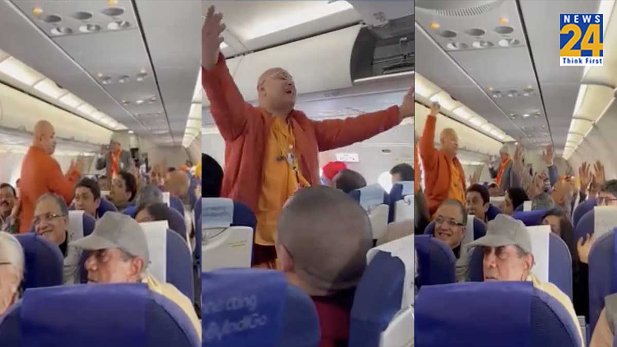 passengers chant Ram bhajan onboard flight