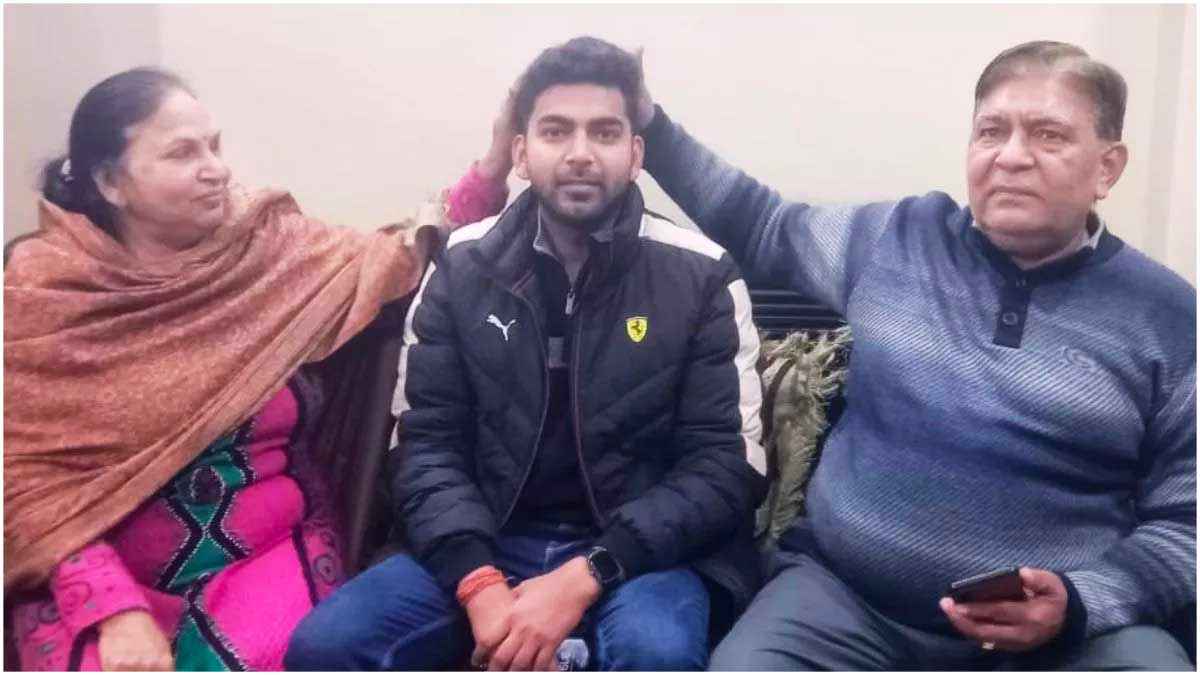 'साहब का पिता कहलाना चाहता हूं'; दुकानदार बाप की इच्छा पूरी करने वाले UPPSC टॉपर के संघर्ष की कहानी