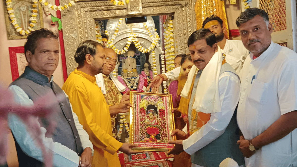 बेटे की शादी से पहले ब्रह्माजी मंदिर में पूजा करने पहुंचे सीएम मोहन यादव