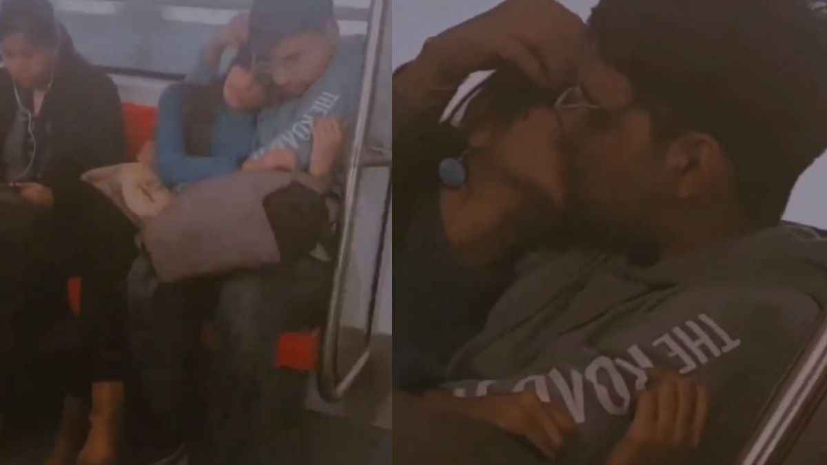 Delhi Metro Viral Video