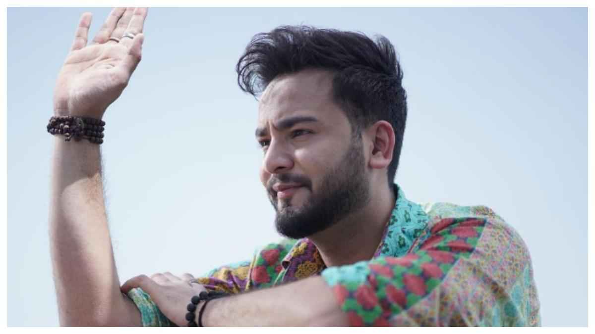 बिग बॉस विनर एल्विश यादव गिरफ्तार, क्या है सांपों से जुड़ा मामला?