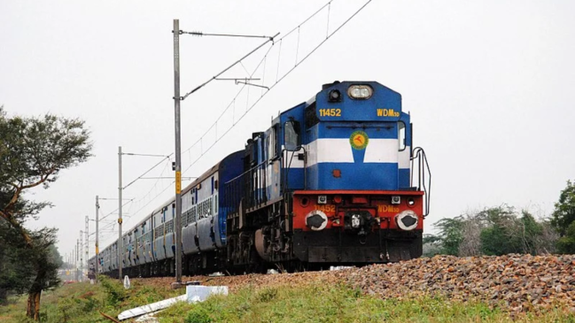 Indian Railways Helpline Numbers List Indian Railways Helpline Numbers List