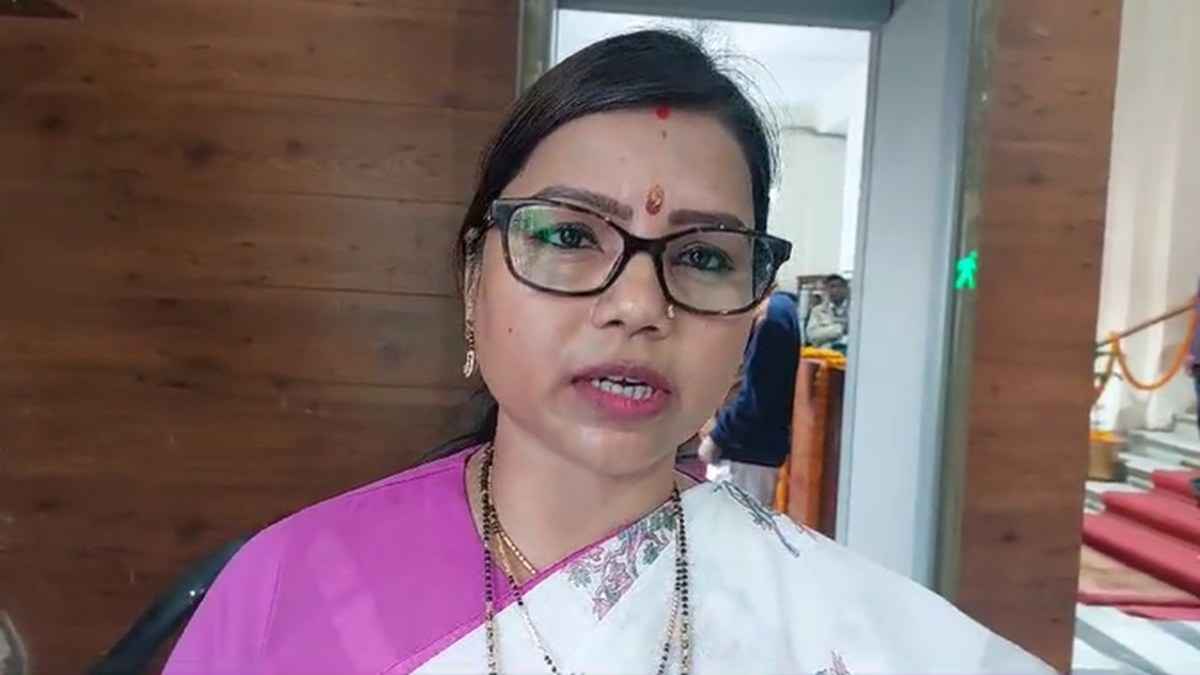 बीमा भारती को झटका, 10 लाख कैश के साथ पकड़े गए दोनों PA