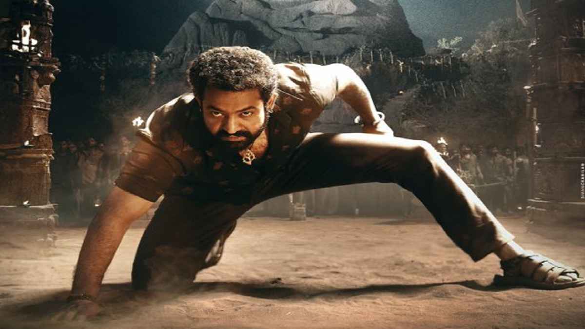 Jr NTR की Devara के लिए इंतजार अभी बाकी, पोस्टर के साथ फिल्म की नई रिलीज डेट आउट