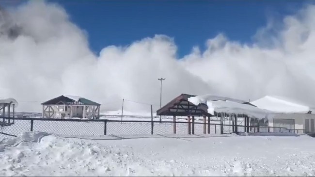 Kashmir Sonmarg Avalanche