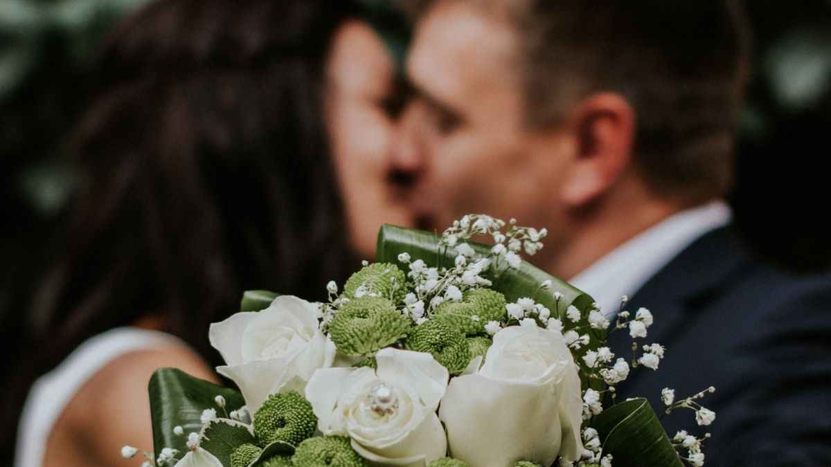 Kiss से जुड़े 10 रोचक तथ्य, 146 मांसपेशियों की लगती है ताकत