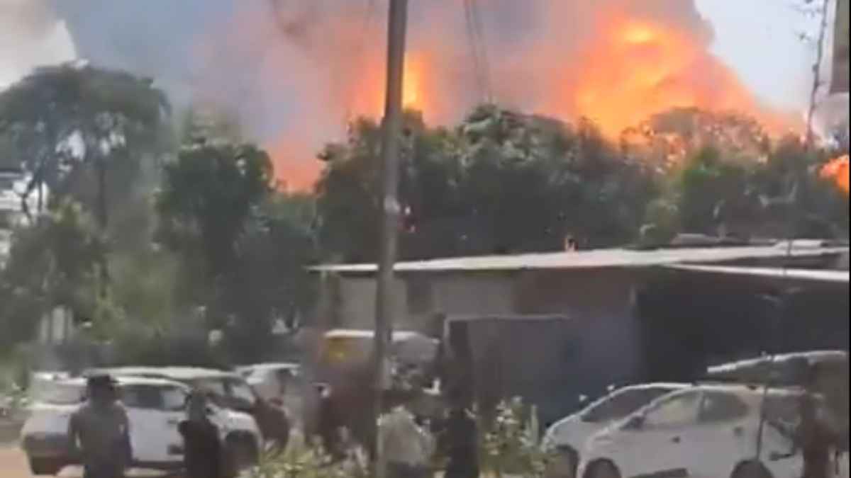 हरदा की पटाखा फैक्ट्री में फिर हुआ ब्लास्ट, अब तक 13 की मौत, कलेक्टर-एसपी पर गिर सकती है गाज