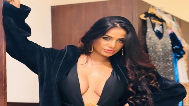 Poonam Pandey 1