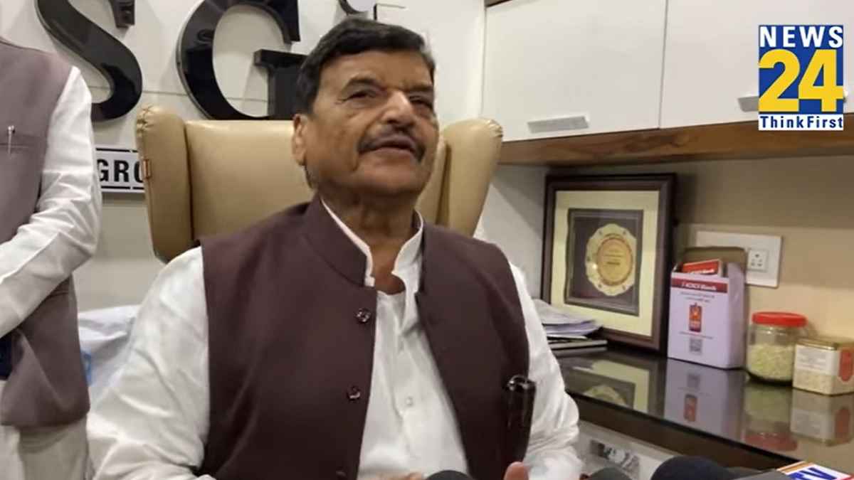 'किसानों पर आंसू गैस छोड़े, लाठियां-गोलियां चलाईं...' Farmers Protest पर क्या बोले शिवपाल यादव
