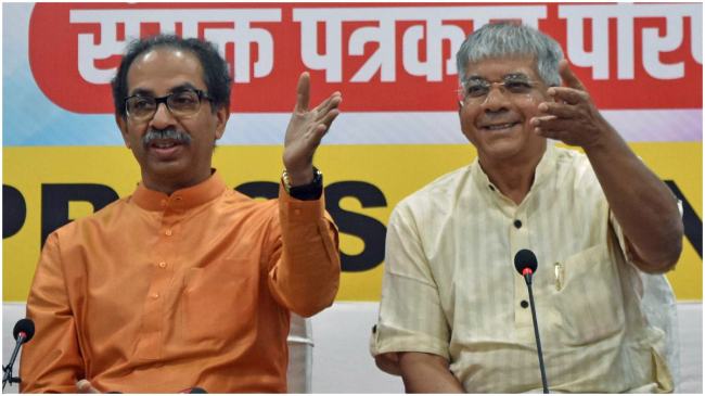 Uddhav Thackeray and Prakash Ambedkar in a press conference